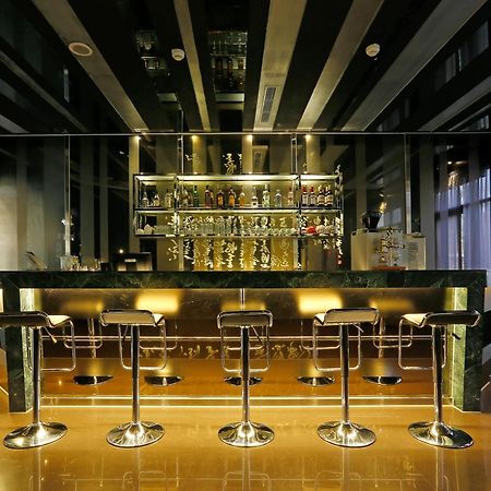 โกลเดน ทิวลิป - เอสเททิกส์ Hotel Zhunan ภายนอก รูปภาพ
