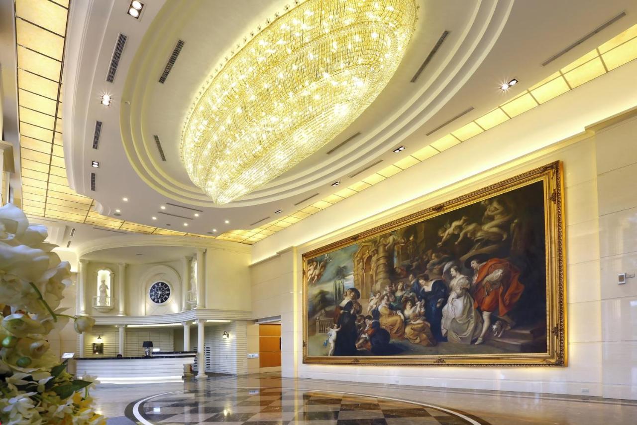 โกลเดน ทิวลิป - เอสเททิกส์ Hotel Zhunan ภายนอก รูปภาพ