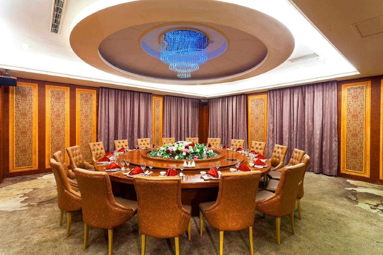 โกลเดน ทิวลิป - เอสเททิกส์ Hotel Zhunan ภายนอก รูปภาพ