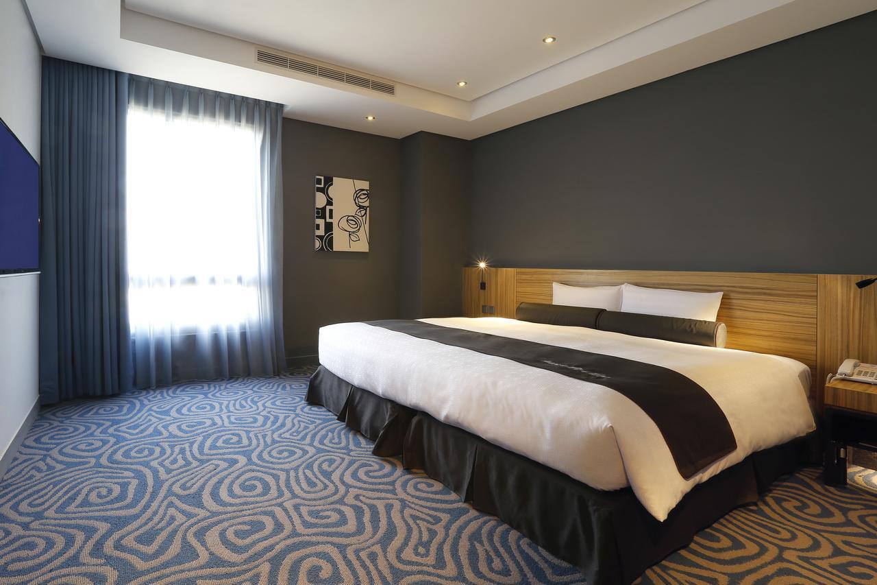 โกลเดน ทิวลิป - เอสเททิกส์ Hotel Zhunan ภายนอก รูปภาพ