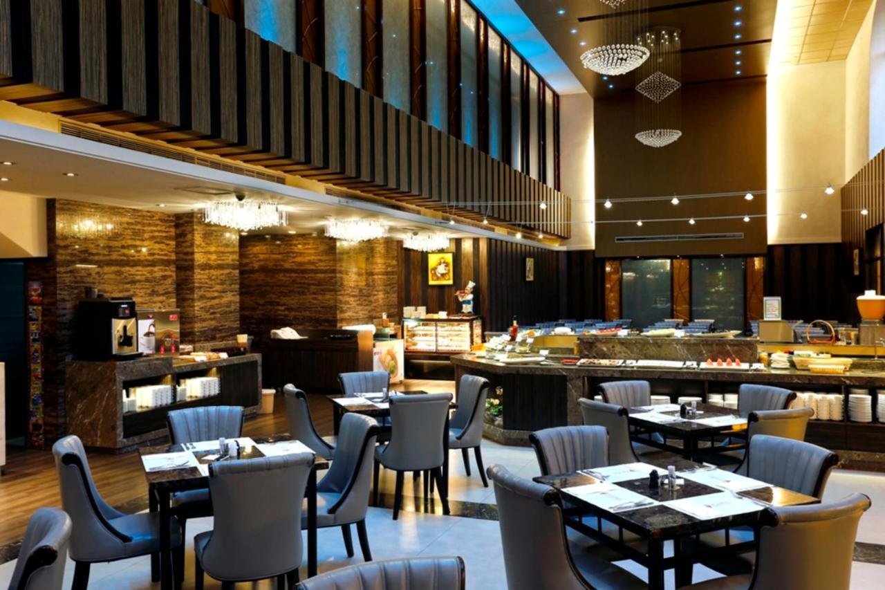 โกลเดน ทิวลิป - เอสเททิกส์ Hotel Zhunan ภายนอก รูปภาพ